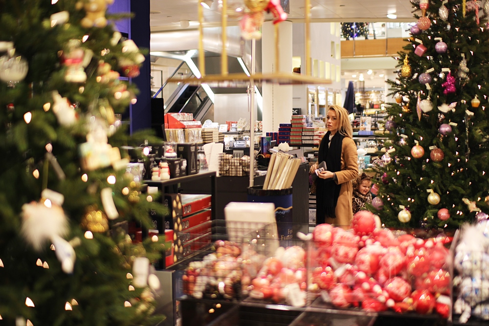 christmas-shopping-bijenkorf-1